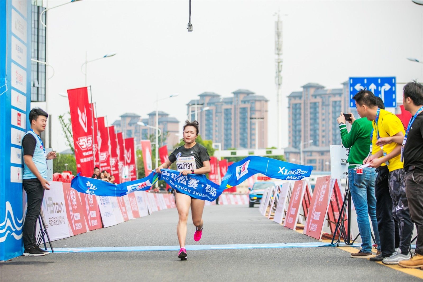 湖南JN江南体育管理有限公司