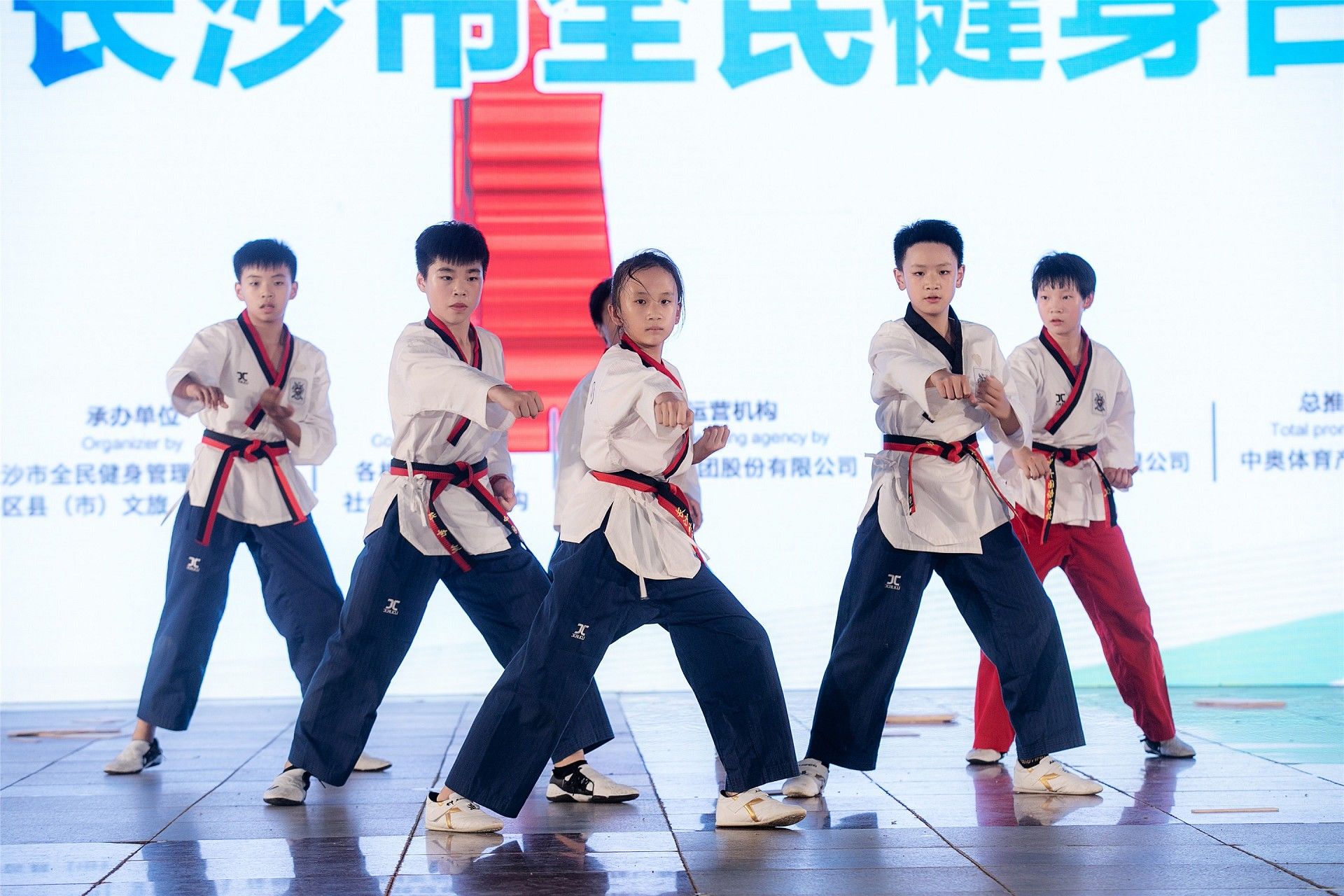 湖南JN江南体育管理有限公司