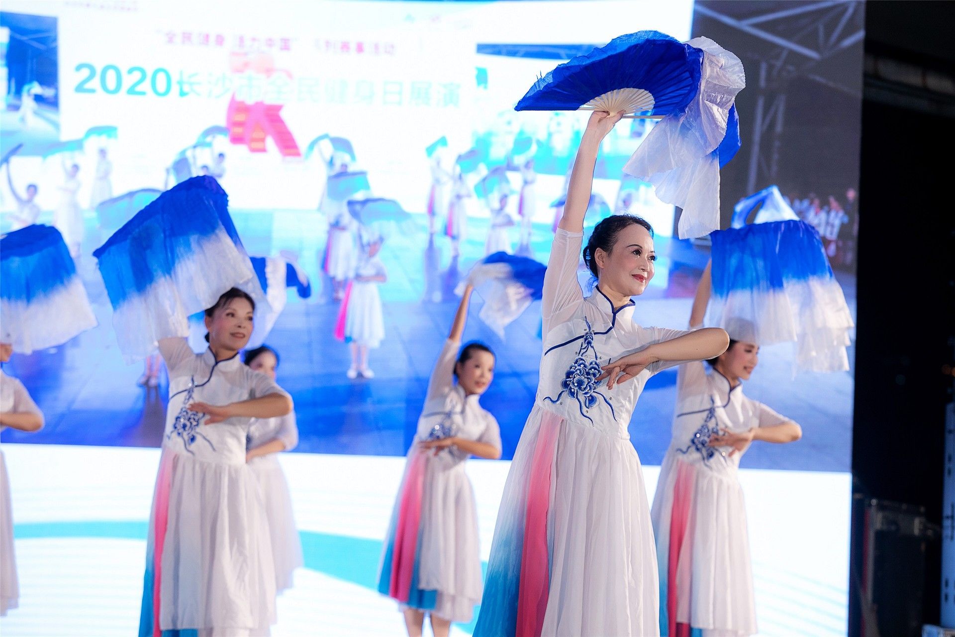 湖南JN江南体育管理有限公司