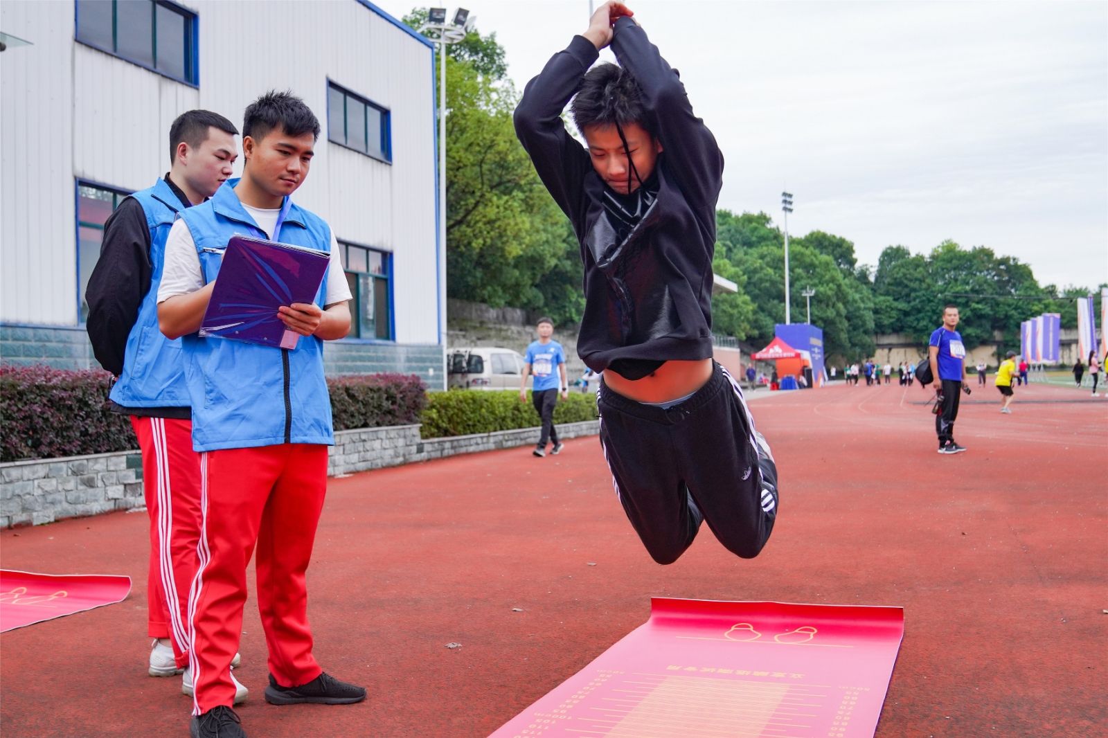 湖南JN江南体育管理有限公司