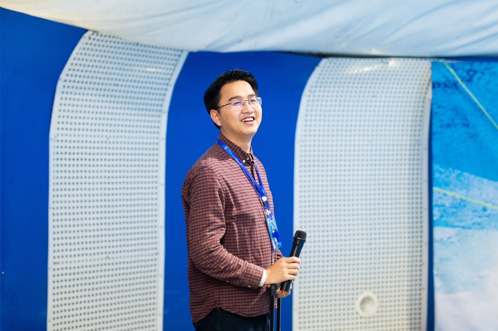 湖南JN江南体育管理有限公司