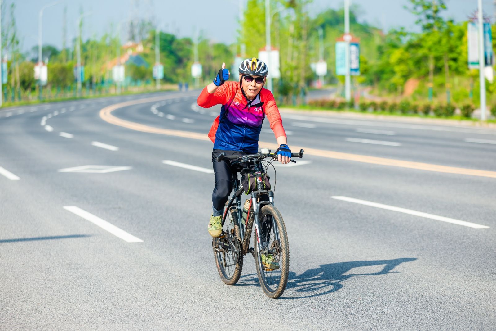 湖南JN江南体育管理有限公司