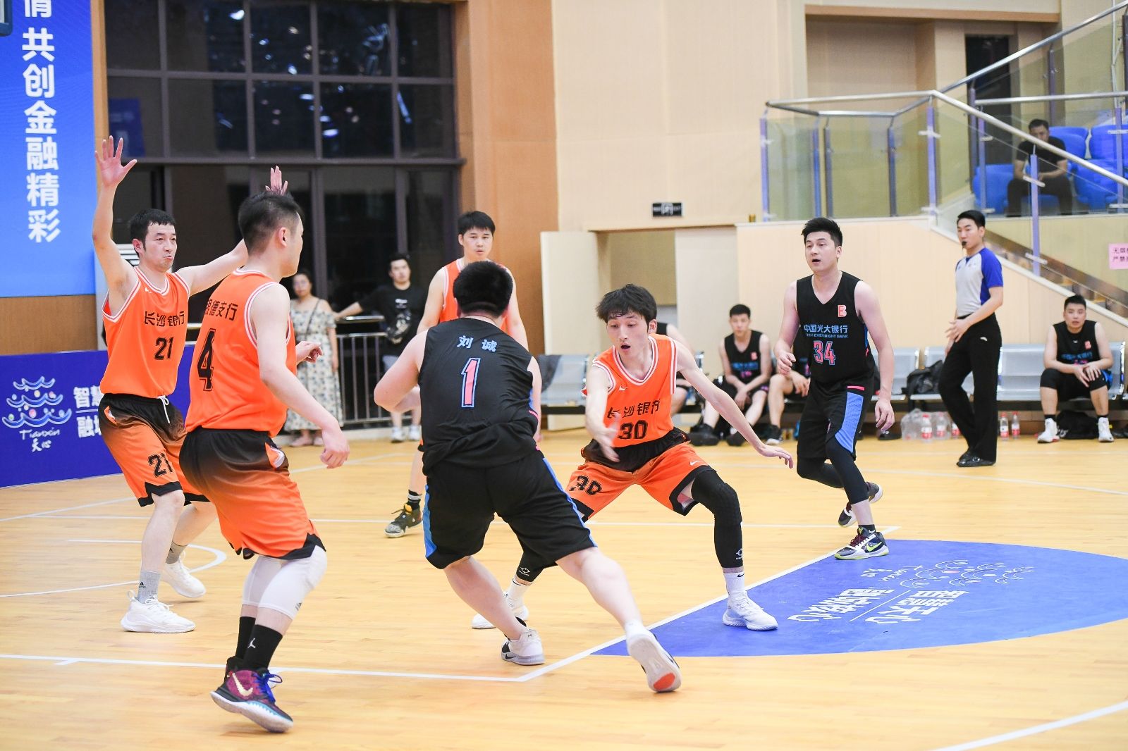 湖南JN江南体育管理有限公司