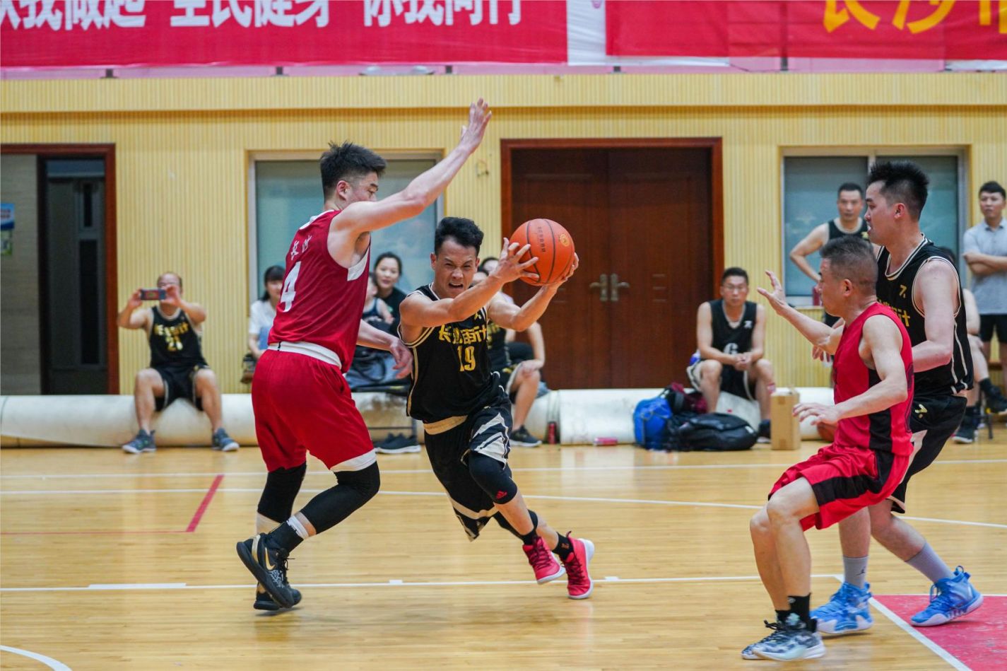 湖南JN江南体育管理有限公司